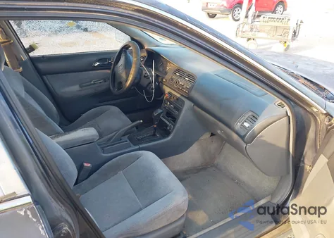 1994 Honda Accord Lx/Ex из США, поврежденный, VIN 1HGCD563XRA050834